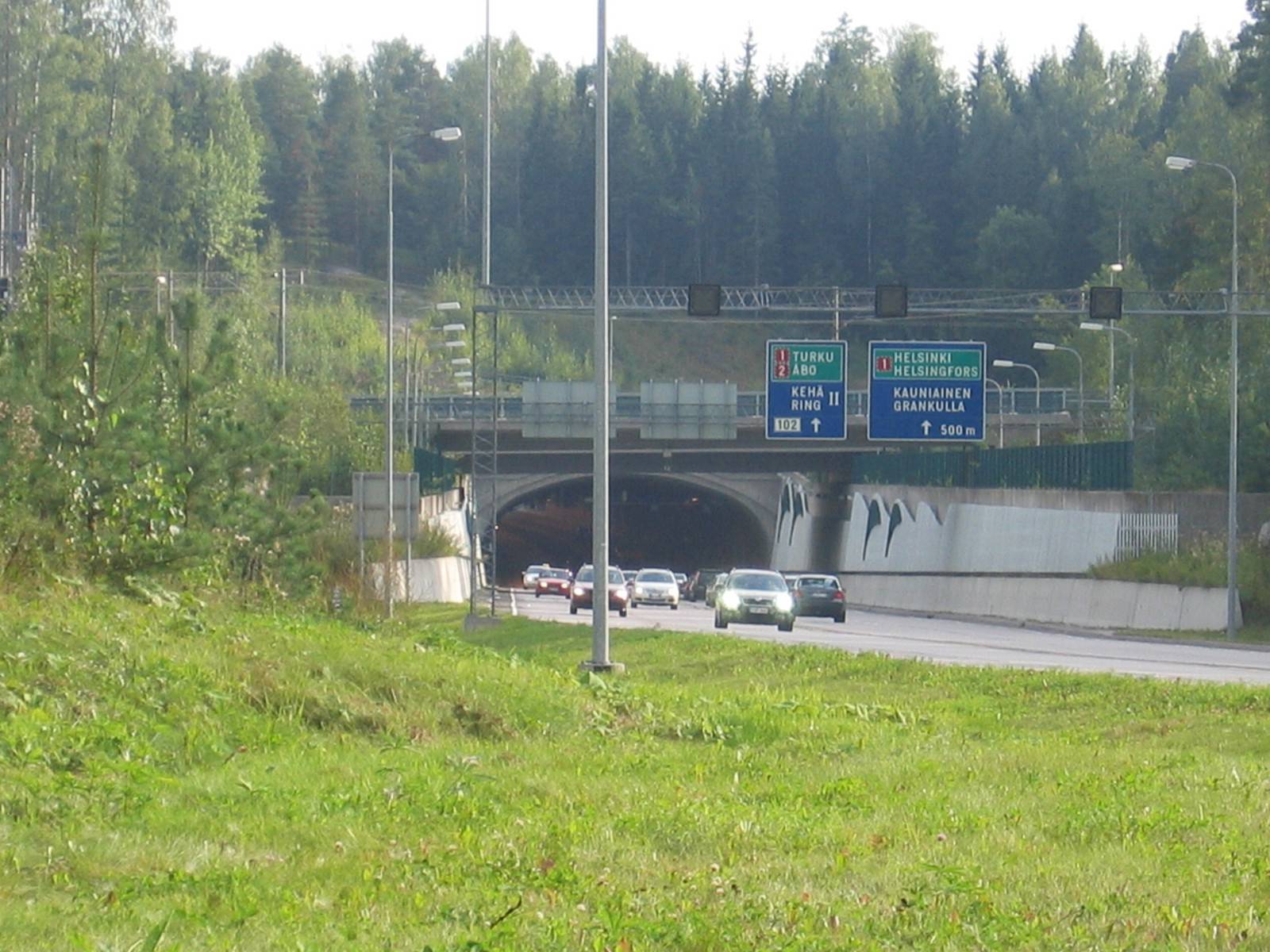 Hiidenkallion tunneli kiinni 19.–20.11.: Kehä II poikki Espoossa klo 22–05