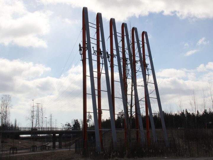 Espoon sähköarjessa kaksi uutista: myrsky voi katkaista sähköt – ja vuodenvaihteessa lasku nousee