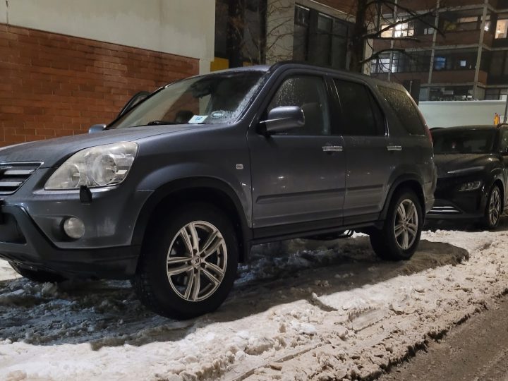 Liikennekatsaus 2025: autoilu kasvaa maltilla, pyöräily ja sähköautot kirivät Espoossa