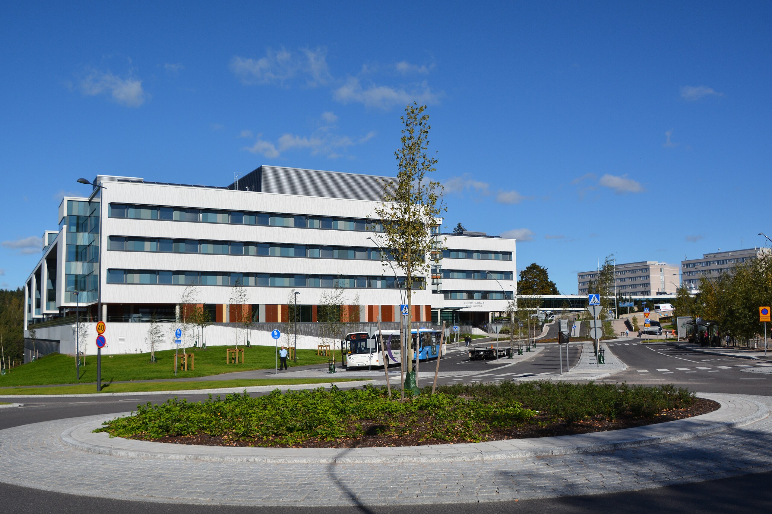 Espoo varoittaa sote-rahoituksen kaksoisleikkauksesta – paine osuisi suoraan arjen palveluihin