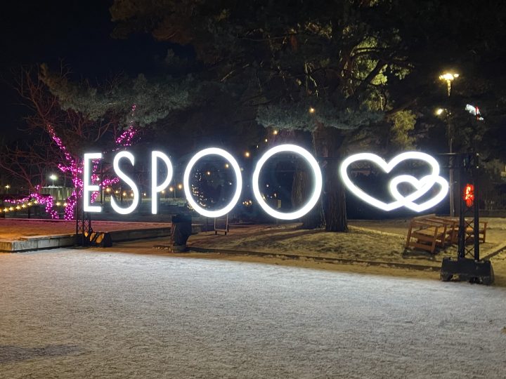 Pakkasilta ja liikkuminen Espoossa 4.1.2026 – muistilista kylmyyteen varautumiseen