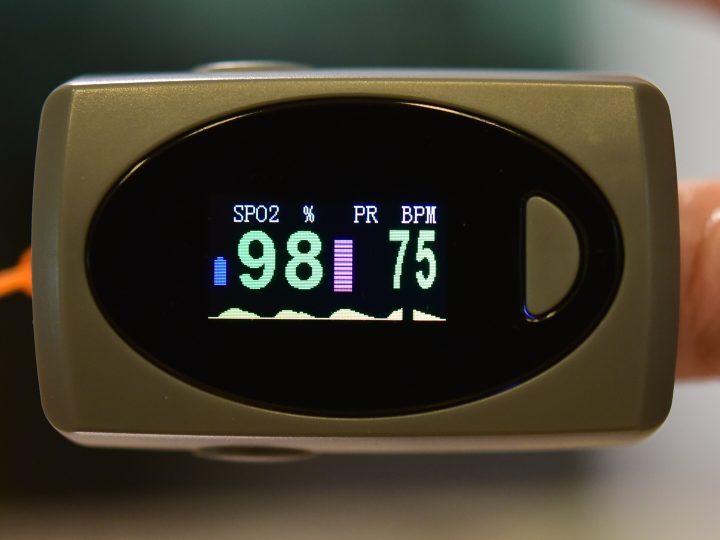 Kotidialyysi saa lisää turvaa puettavista mittareista – VTT ja HUS käynnistivät kenttäkokeen