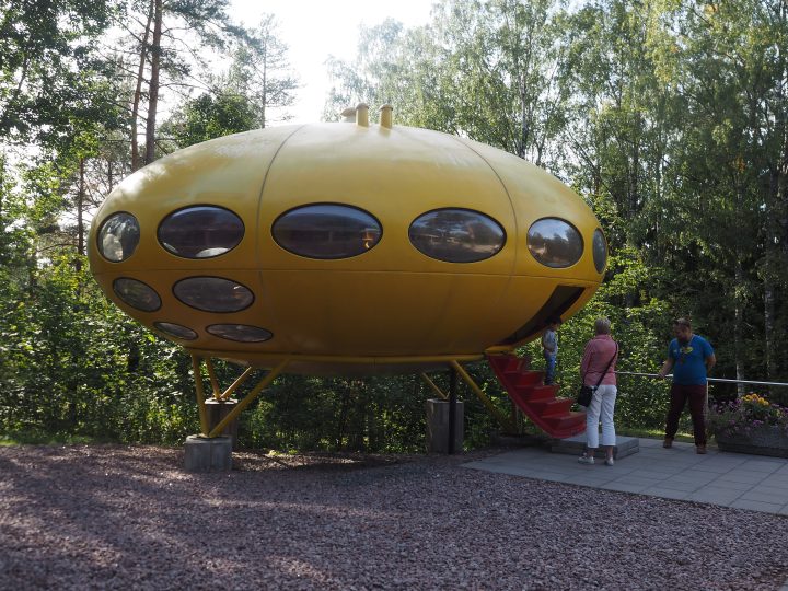 Futuro-talo Tapiolassa muistuttaa avaruusajan optimismista – design-kohde kiinnostaa ympäri vuoden