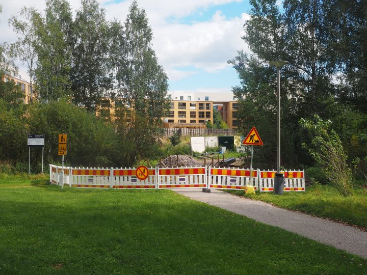 Espoon pihatyökausi alkaa maanalaisesta riskistä – Caruna varoittaa kaapelivaurioista