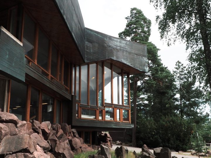 Otaniemi kokosi yli 300 fyysikkoa – Aalto nosti Dipolin jälleen valtakunnallisen tiedekeskustelun näyttämöksi