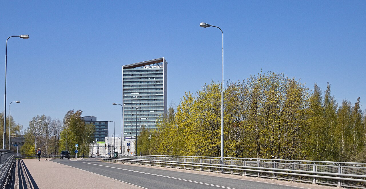 Katupölykausi alkaa Espoossa – hiekoitushiekka kannattaa poistaa vain kosteana