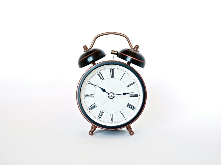 Kesäaika alkaa 29.3.2026 – Espoossa pieni kelloloikka voi sekoittaa sunnuntain yllättävän helposti