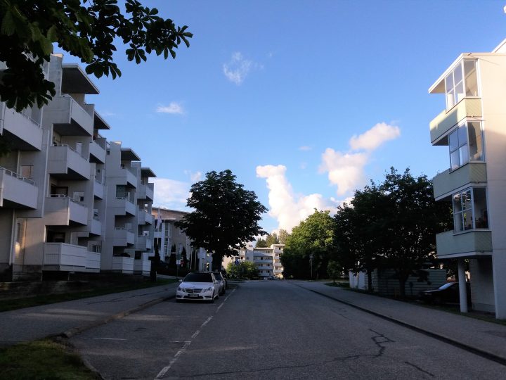 Taloyhtiöiden tupakointikielloista tulossa kevyempi prosessi – muutos koskisi myös Espoon asuntoyhteisöjä