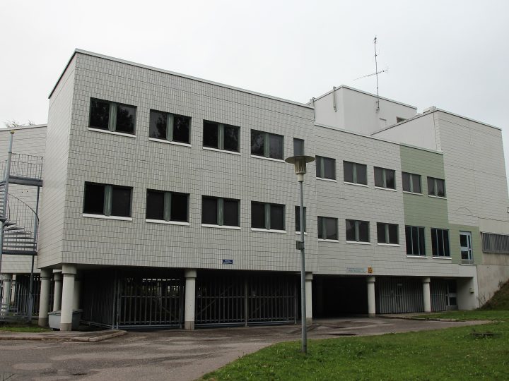 Aluevaltuusto käsitteli Espoossa kielellisiä oikeuksia, hoivapalveluja ja lasten tukea