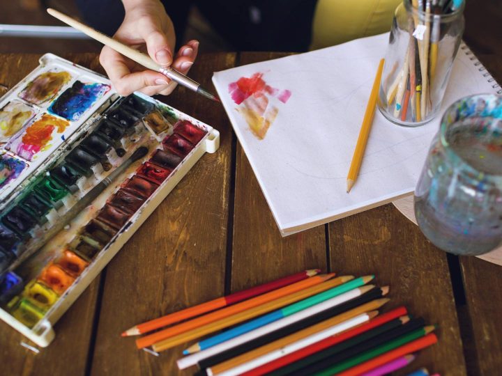 Espoon menovinkit 27.4.2026: Veteraanipäivän lipunnosto, Tyttöjen ilta, Lasin läpi ja Espoo Sinfonia -konsertti – 10 poimintaa