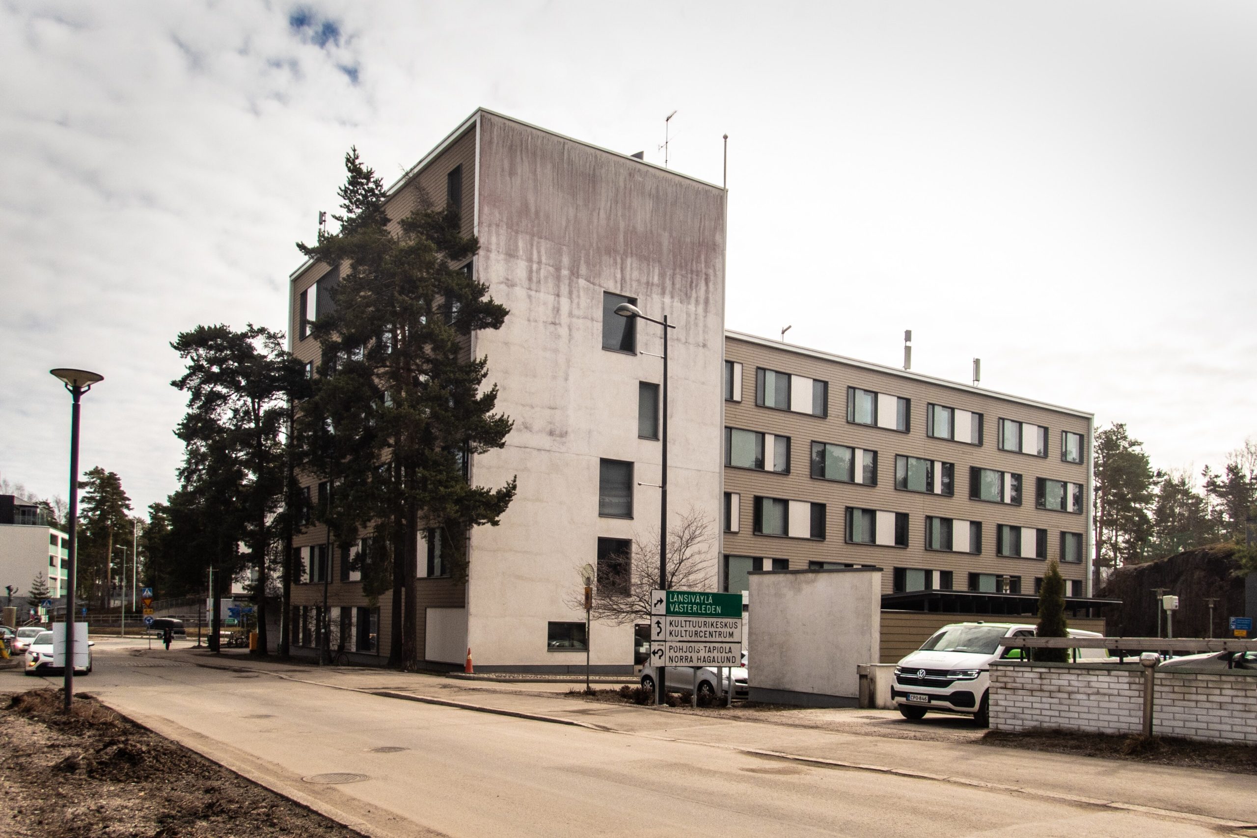 Sairausvakuutusten kasvu kertoo hoitoon pääsyn paineesta