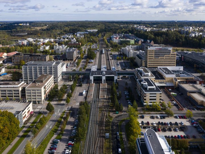 Espoon väestönkasvu hidastui alkuvuonna, kun nettomaahanmuutto kääntyi miinukselle