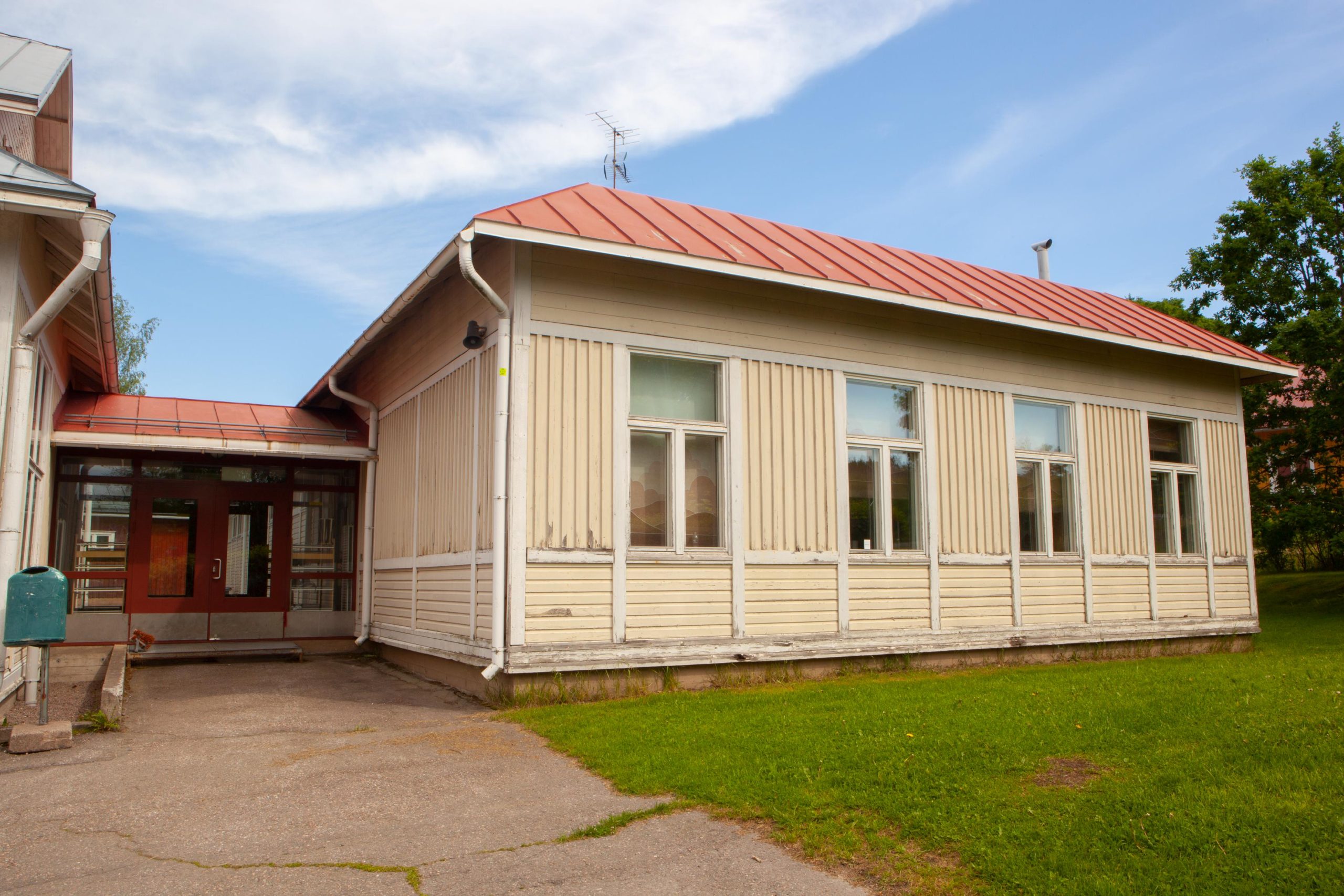 Suvivirsi-ratkaisu täsmentää Espoon koulujen juhlakäytäntöjä