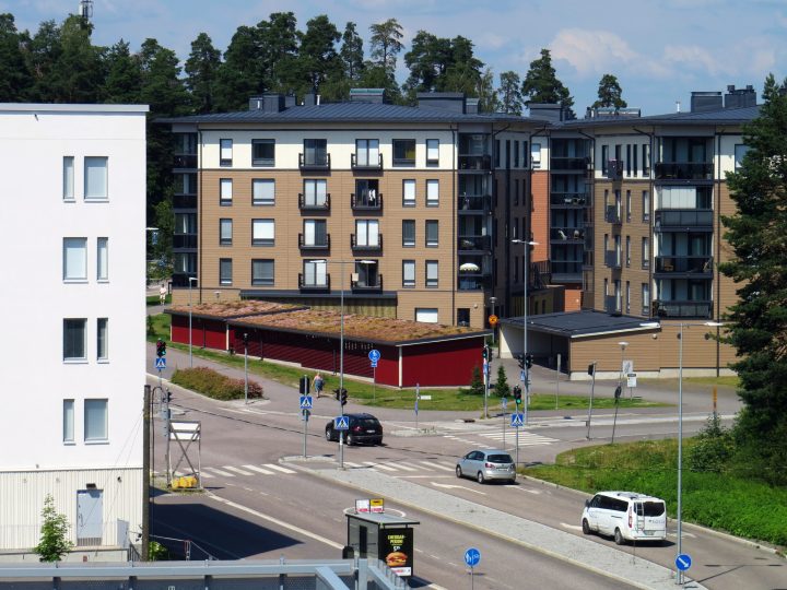 Lasikaideparvekkeet suljettiin varotoimena myös Espoossa