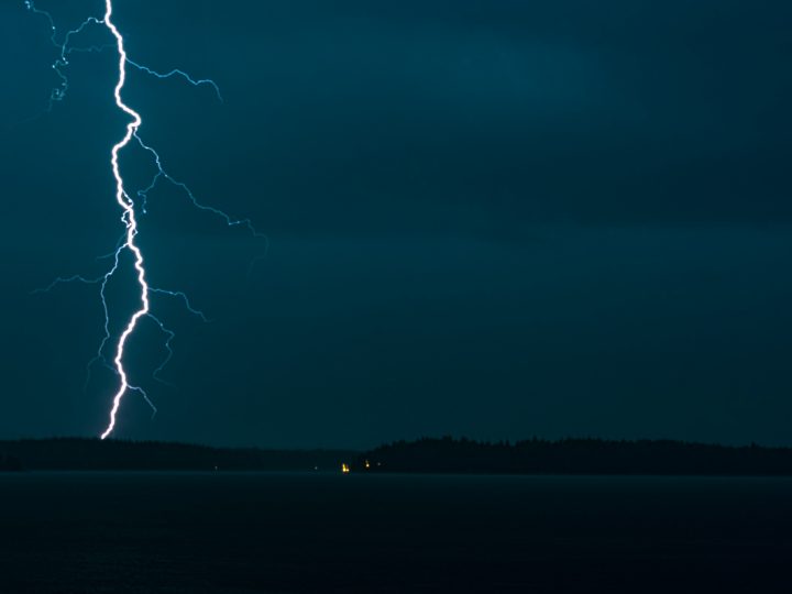 Ukkoskuurot ja helle vuorottelivat Espoon sääennusteessa