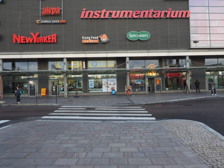 Latokasken suojatieonnettomuudesta pyydetään havaintoja – poliisi etsii taksinkuljettajaa