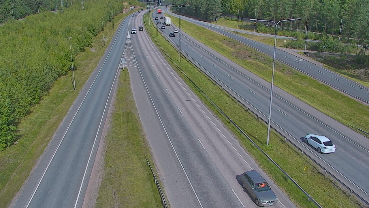 Kehä III kapenee Kauklahdessa sillan korjaustöiden vuoksi