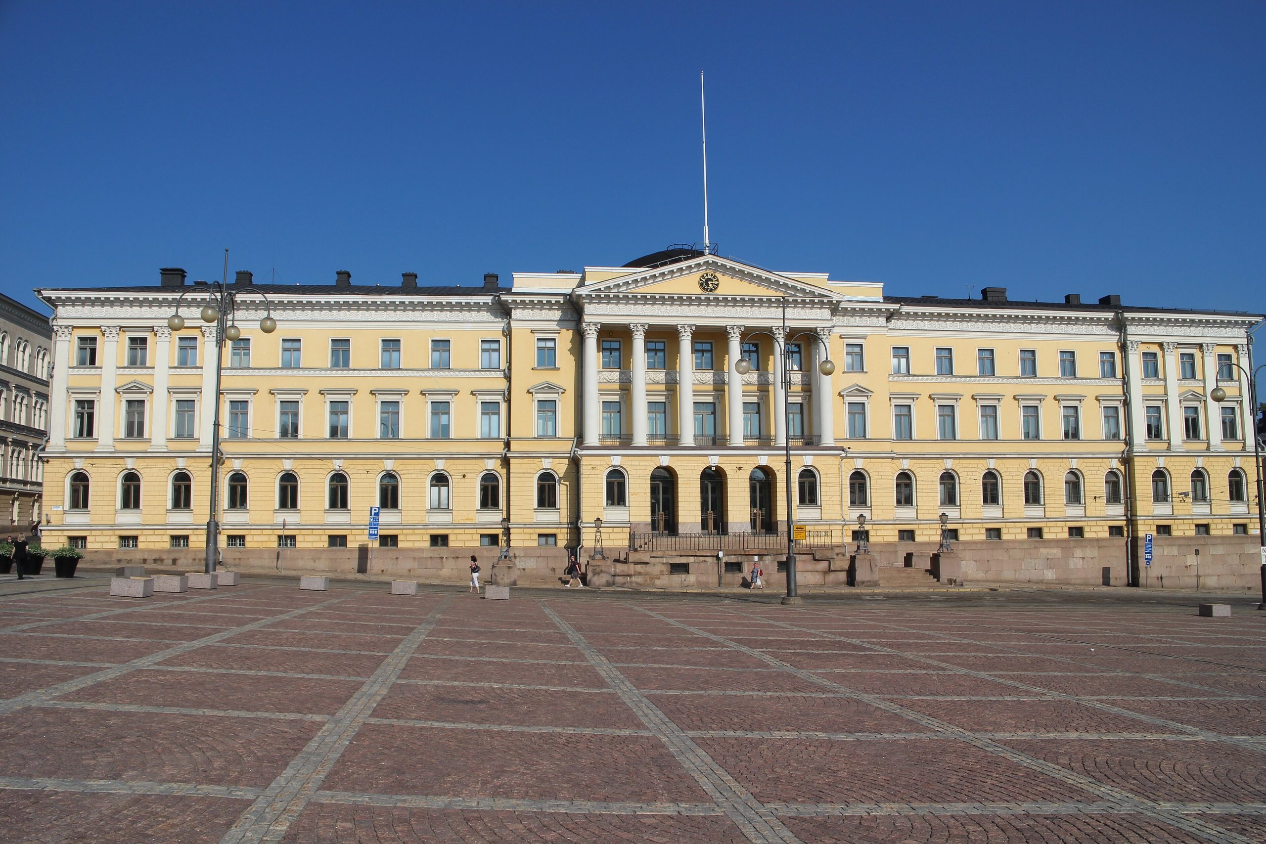 Verotusta arvioidaan laajasti, mutta päätöksiä korotuksista ei ole tehty