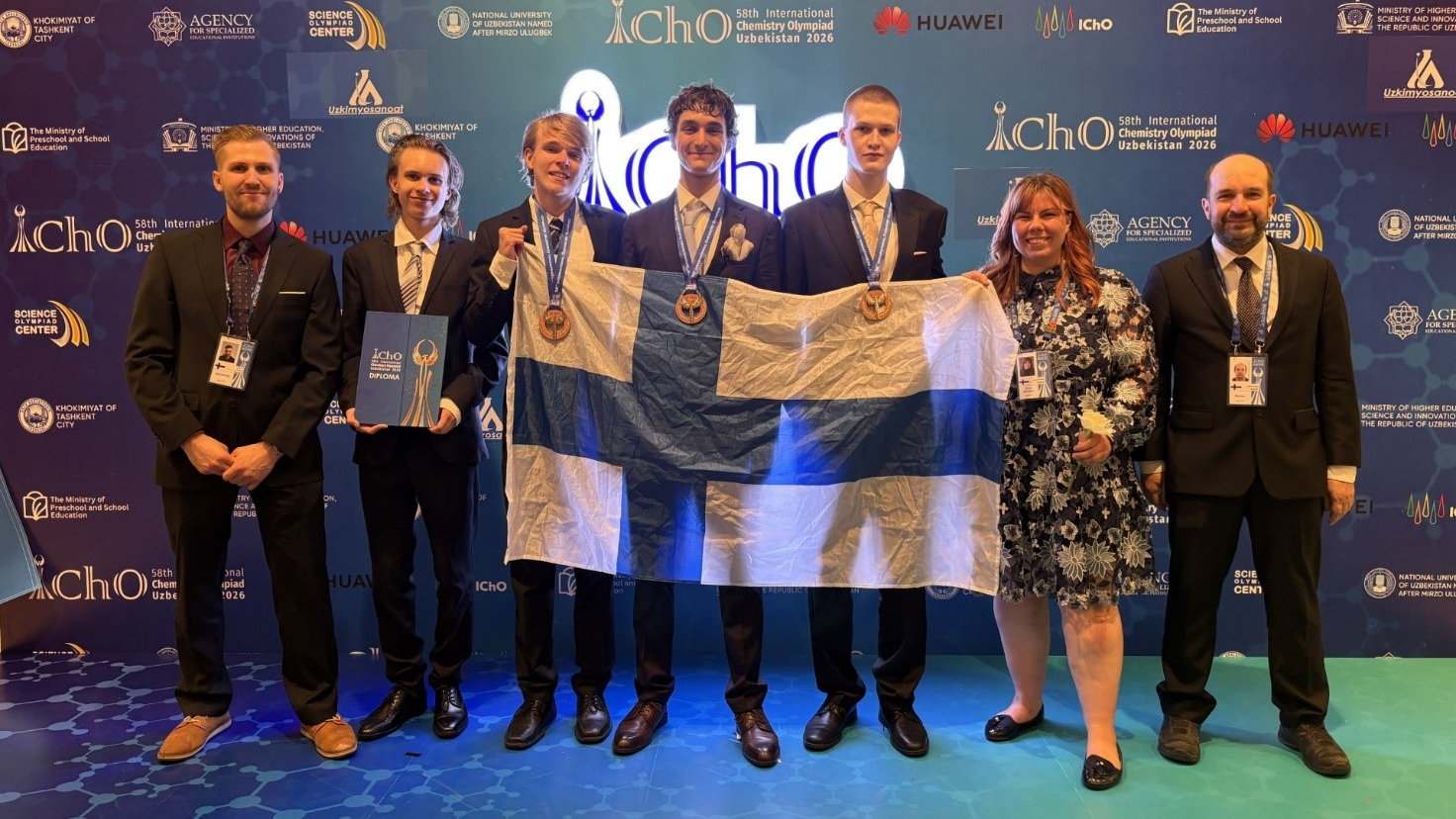 Espoon lukiolaisille mitalikesä tiedeolympialaisissa