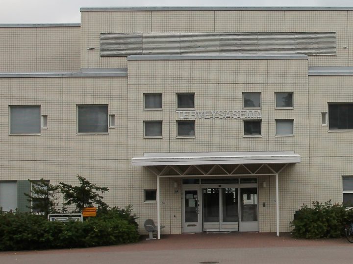 Asiakasmaksuista puhkesi kiista – Länsi-Uudellamaalla maksuhuojennuksilla on rajat