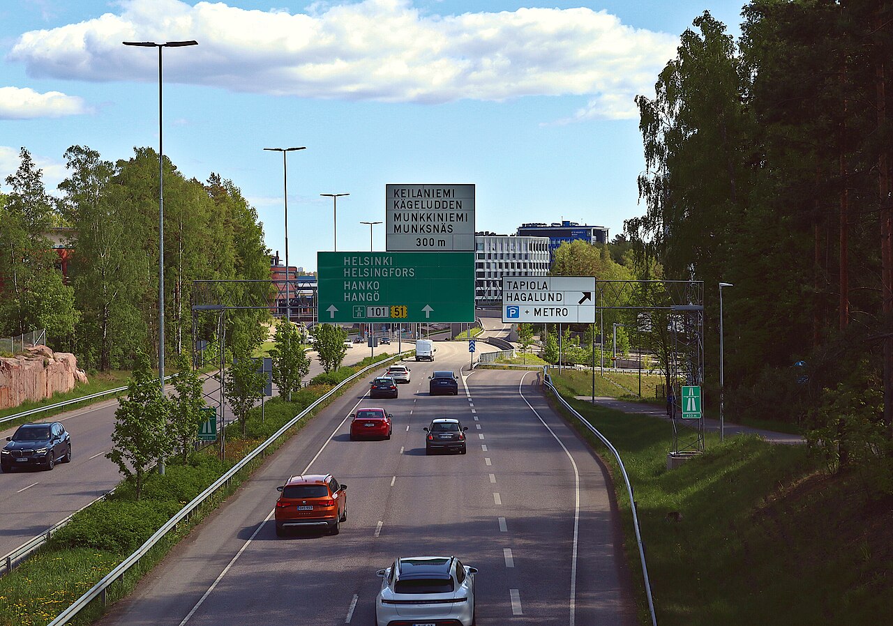 Pääteiden kunto uhkaa heikentyä, vaikka päällysteitä uusitaan
