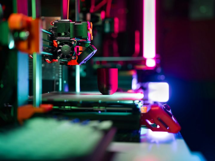 Aallon 3D-tulostin sai uuden työn akkumateriaalien etsijänä
