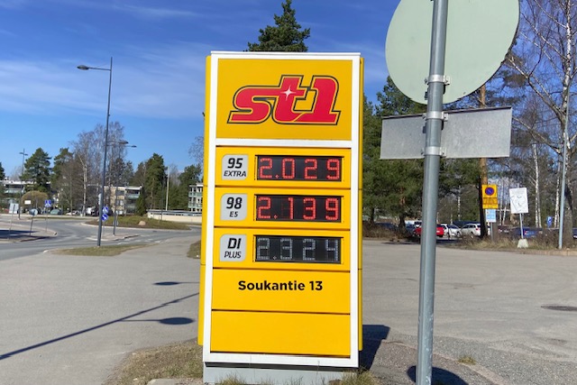 Polttoaineet kiihdyttivät inflaation 2,5 prosenttiin