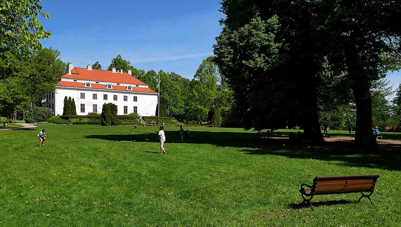 Espoon Luontoviisaat pihat sai valtakunnallisen kunniamaininnan