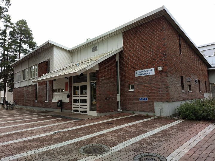 Nöykkiön kirjasto juhlii 40 vuotta – ohjelmassa musiikkia ja asukkaiden muistoja