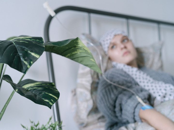 Suomessa oli käytössä alle puolet vertailun uusista syöpälääkkeistä