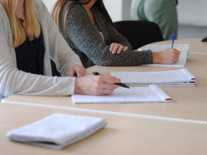 Noin 25 000 opiskelijaa sai Kelalta selvityspyynnön opintojen etenemisestä