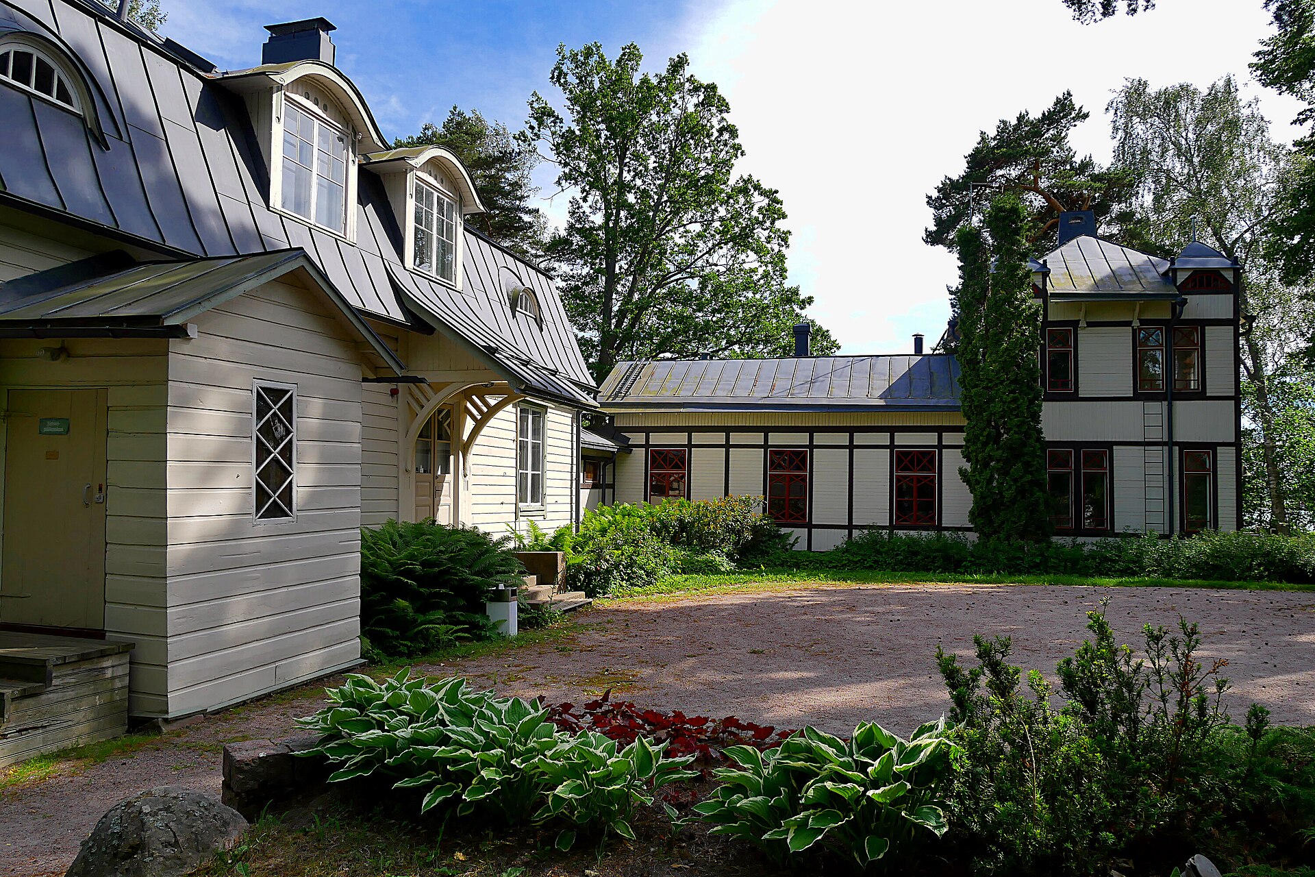 Villa Rulluddin museotoiminta lopetetaan – esineistö säilyy KAMUn kokoelmissa